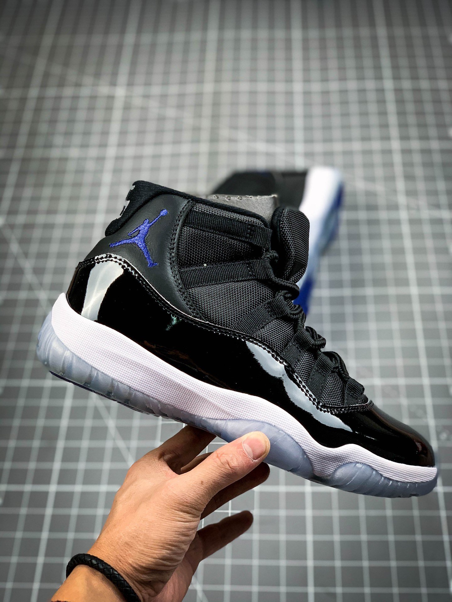 Air Jordan 11 Retro Space Jam 2016 Release Black/White/Blue 3