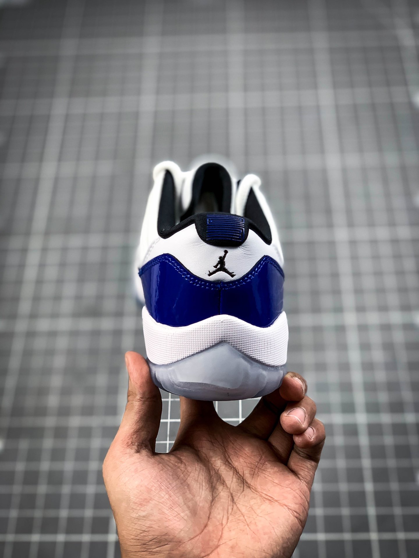 Air Jordan 11 Low Purple Concord White/Black-Concord 3