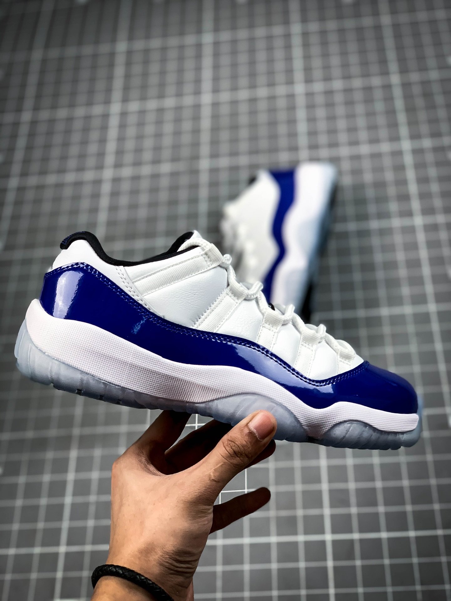 Air Jordan 11 Low Purple Concord White/Black-Concord 9