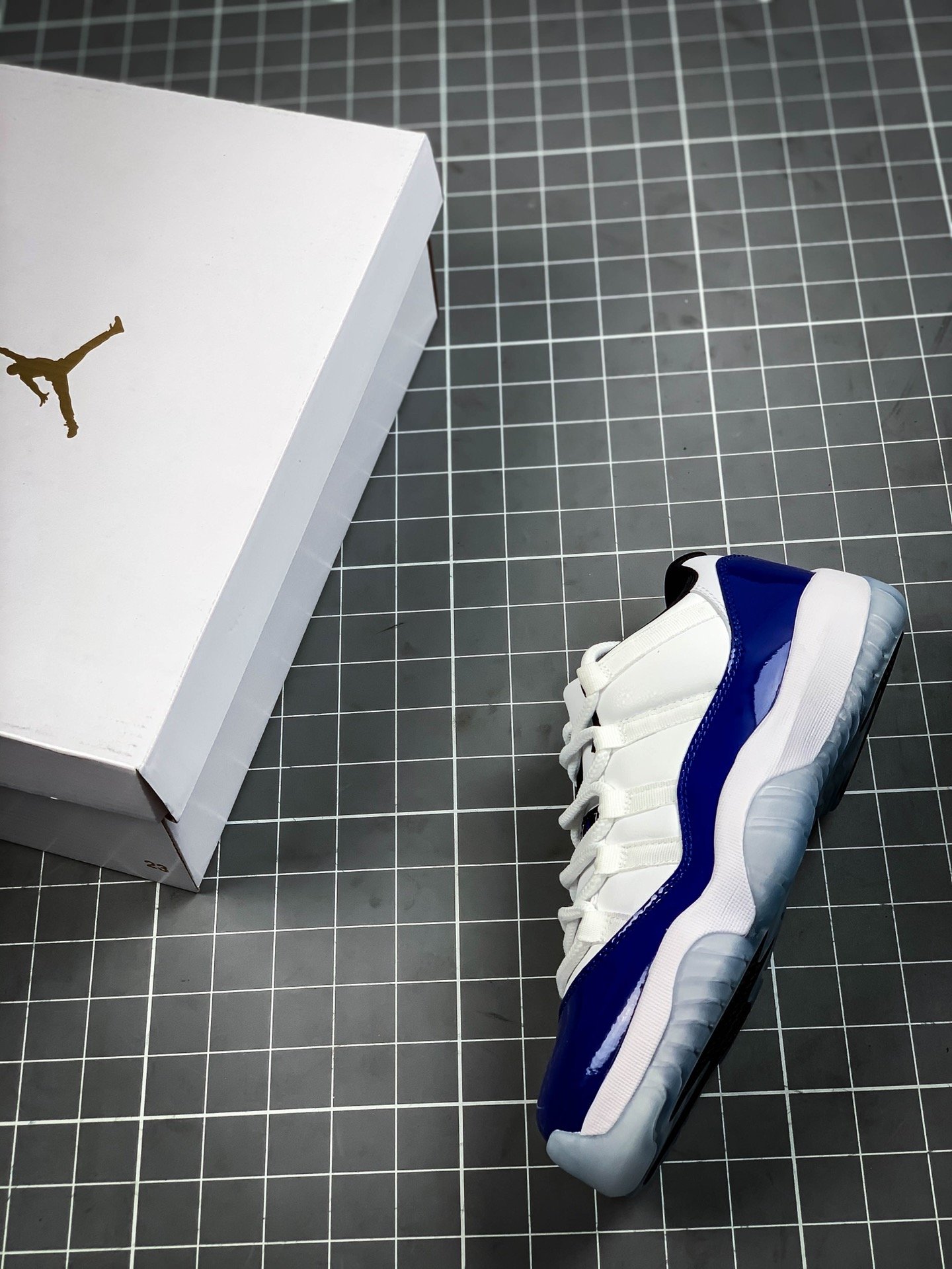 Air Jordan 11 Low Purple Concord White/Black-Concord 11