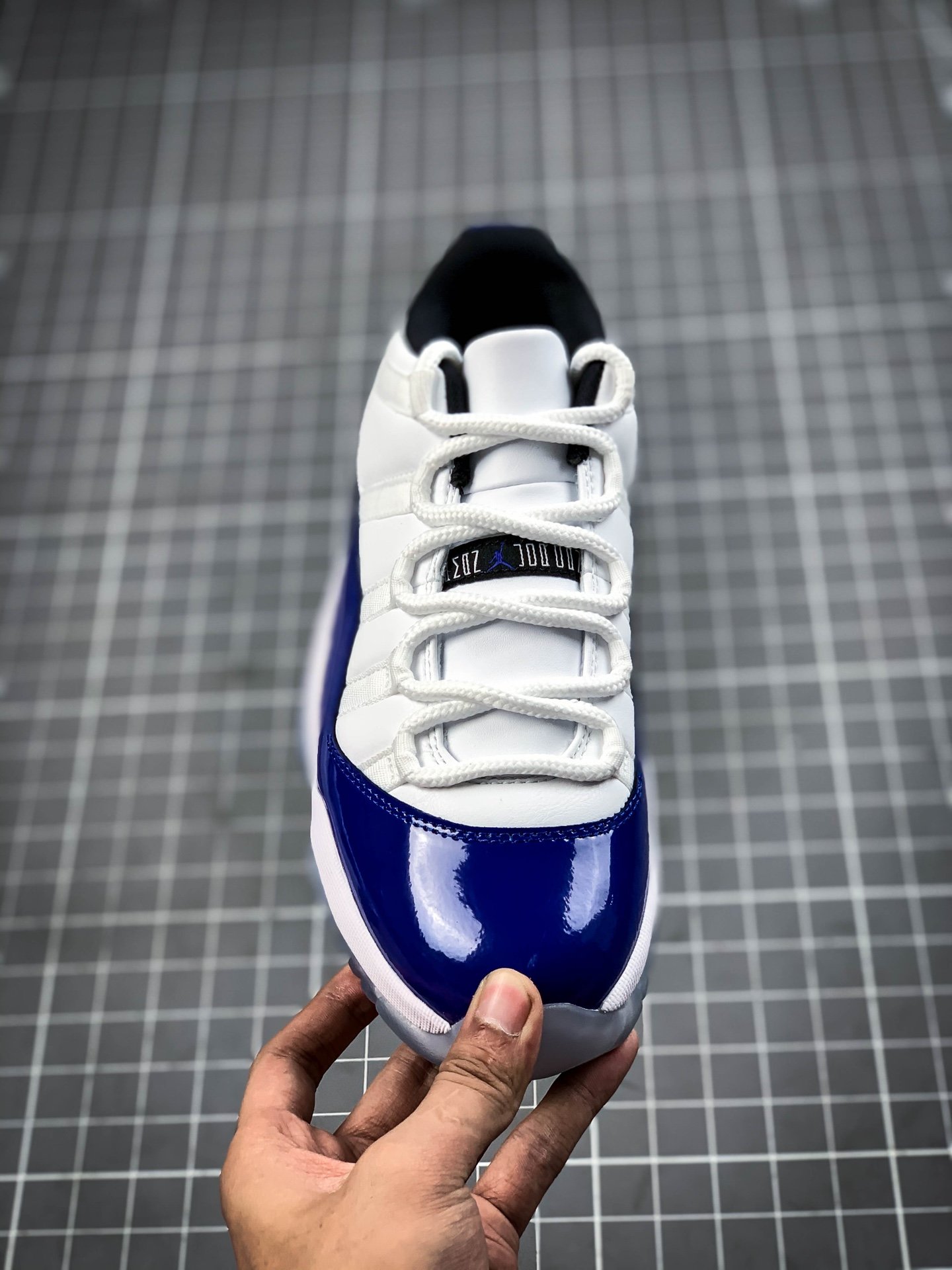 Air Jordan 11 Low Purple Concord White/Black-Concord 15