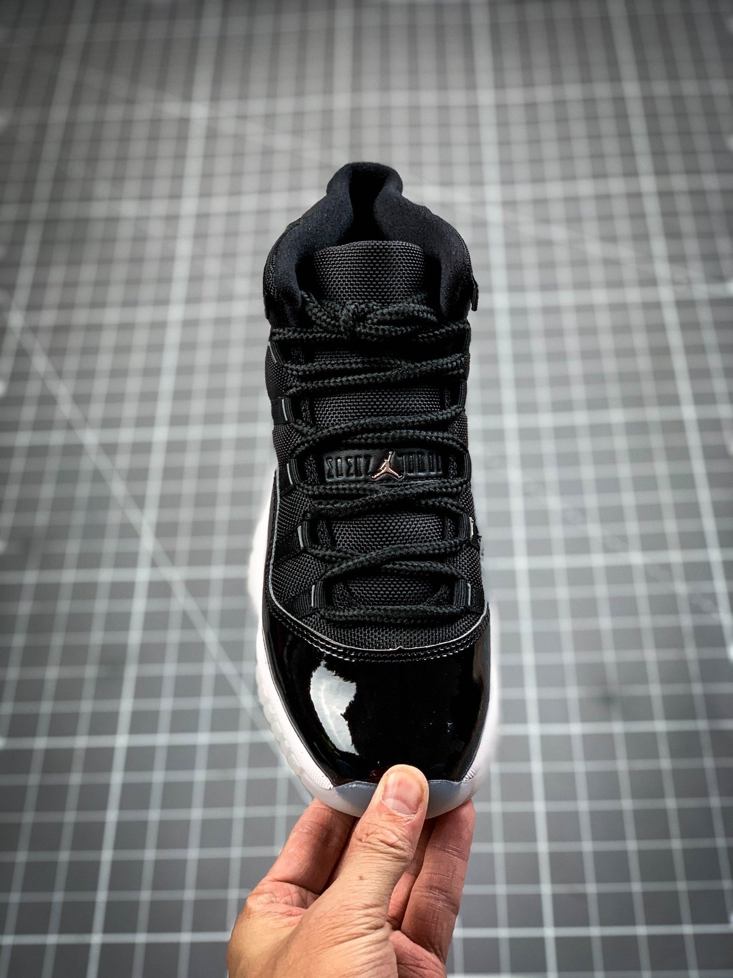 Air Jordan 11 Retro 72-10 Gs Black/Gym Red-White-Anthracite 15