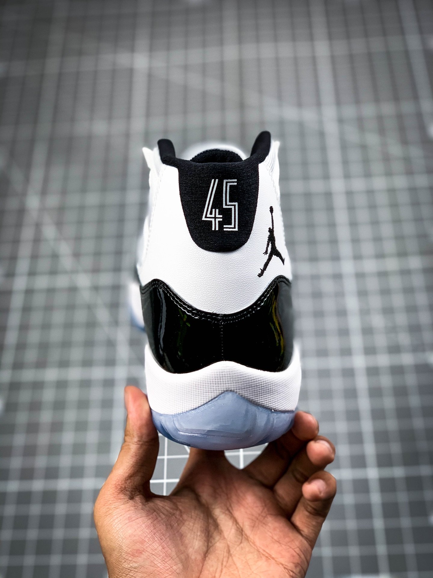 Air Jordan 11 Retro Concord 2018 Release White/Black 13