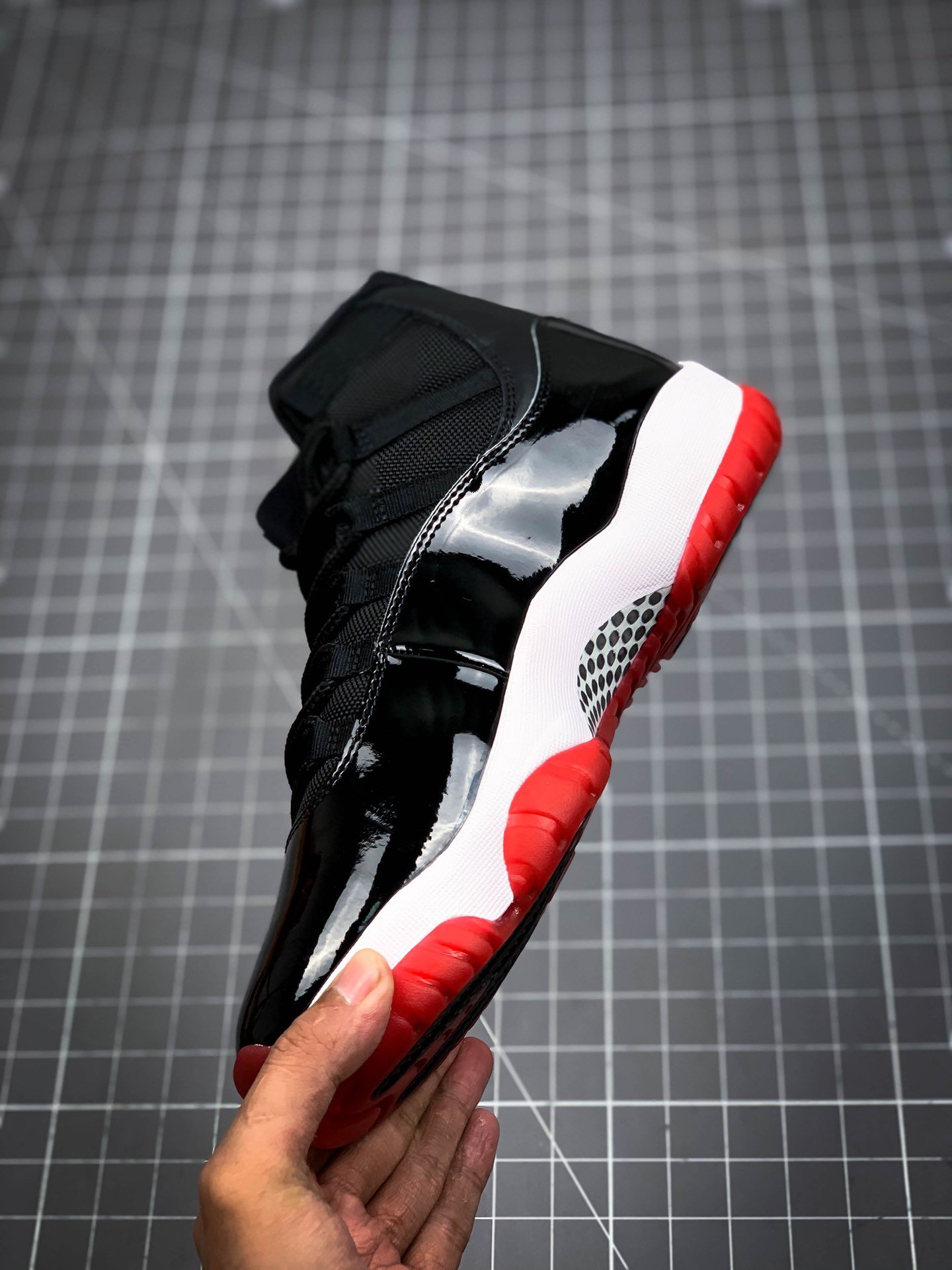 Air Jordan 11 Bred Black/True Red-White 5