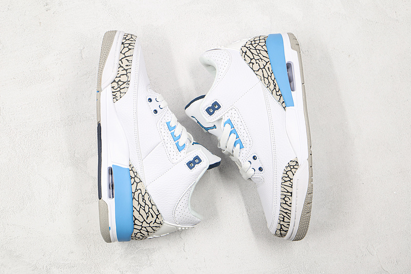 Air Jordan 3 Retro Unc White/Valor Blue/Tech Grey 17