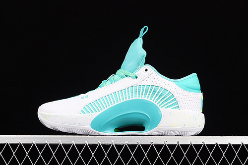 Guo Ailun X Air Jordan 35 Low Pf Jade White/White/Light Blue 9