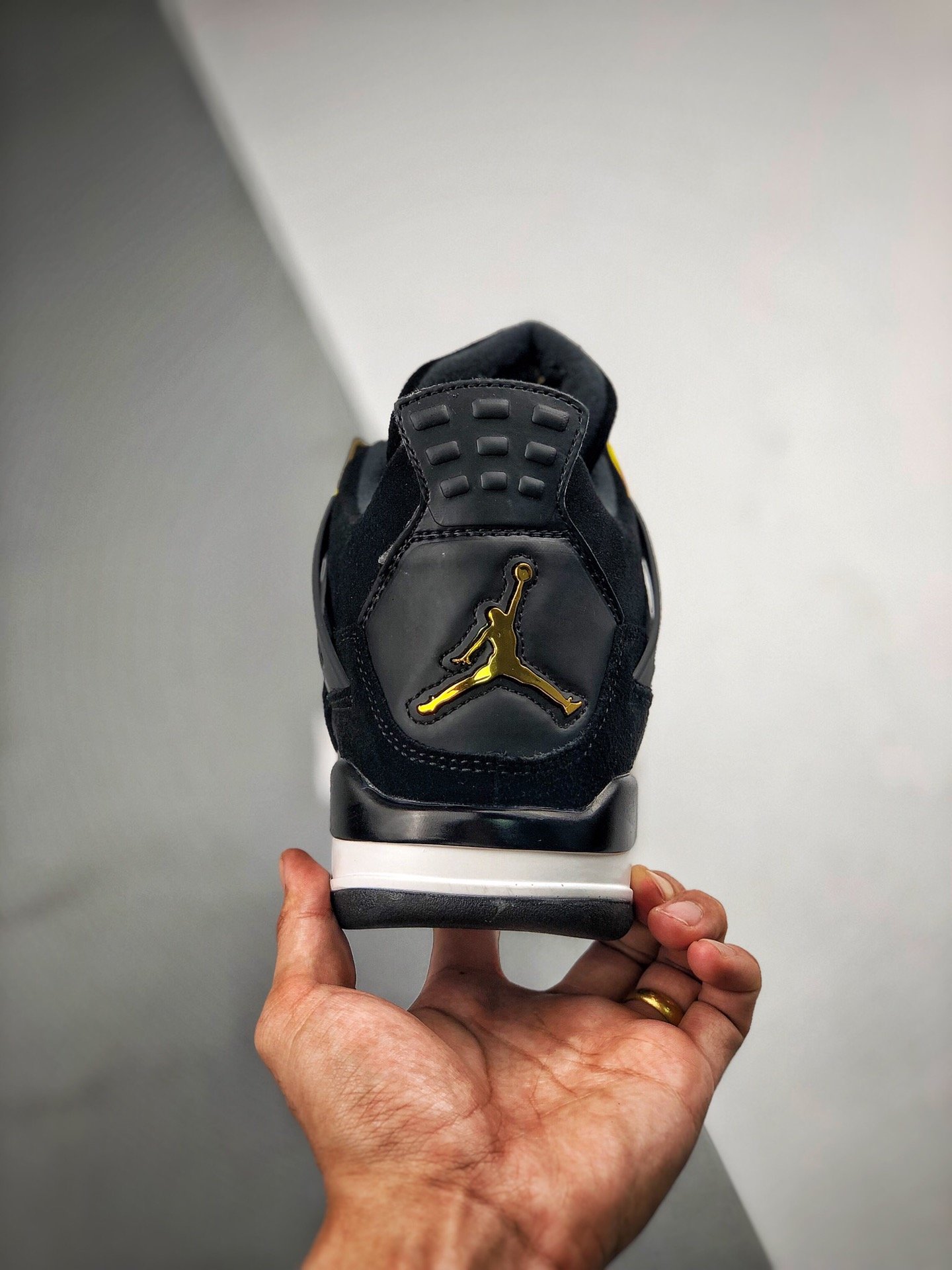 Air Jordan 4 Retro Royalty Black/Metallic Gold-White 5