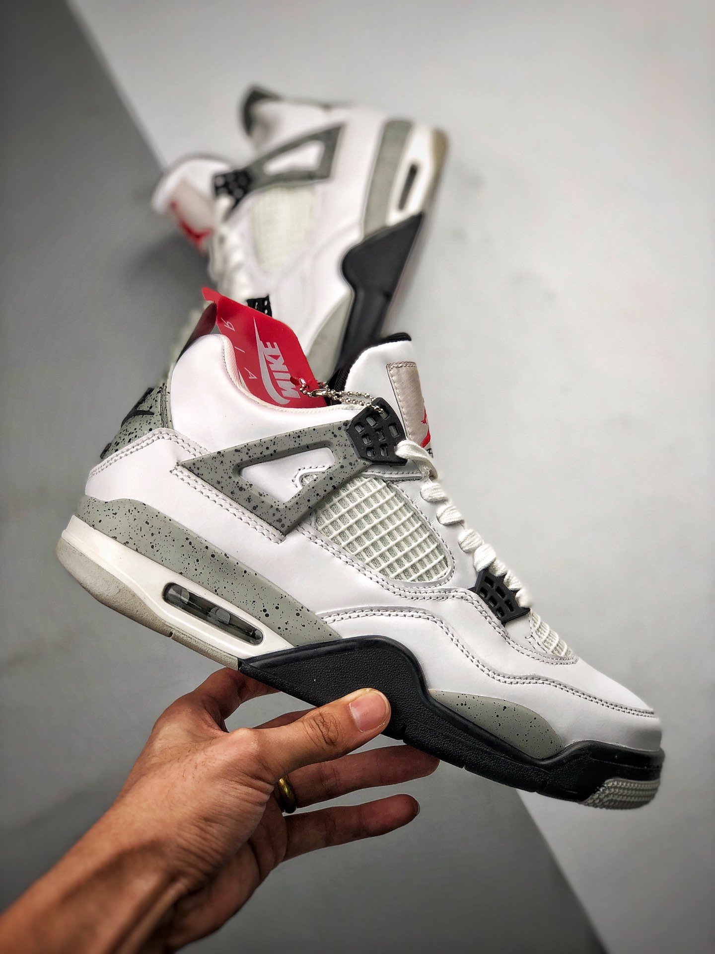 Air Jordan 4 Retro Og Cement White/Fire Red-Black/Grey 5