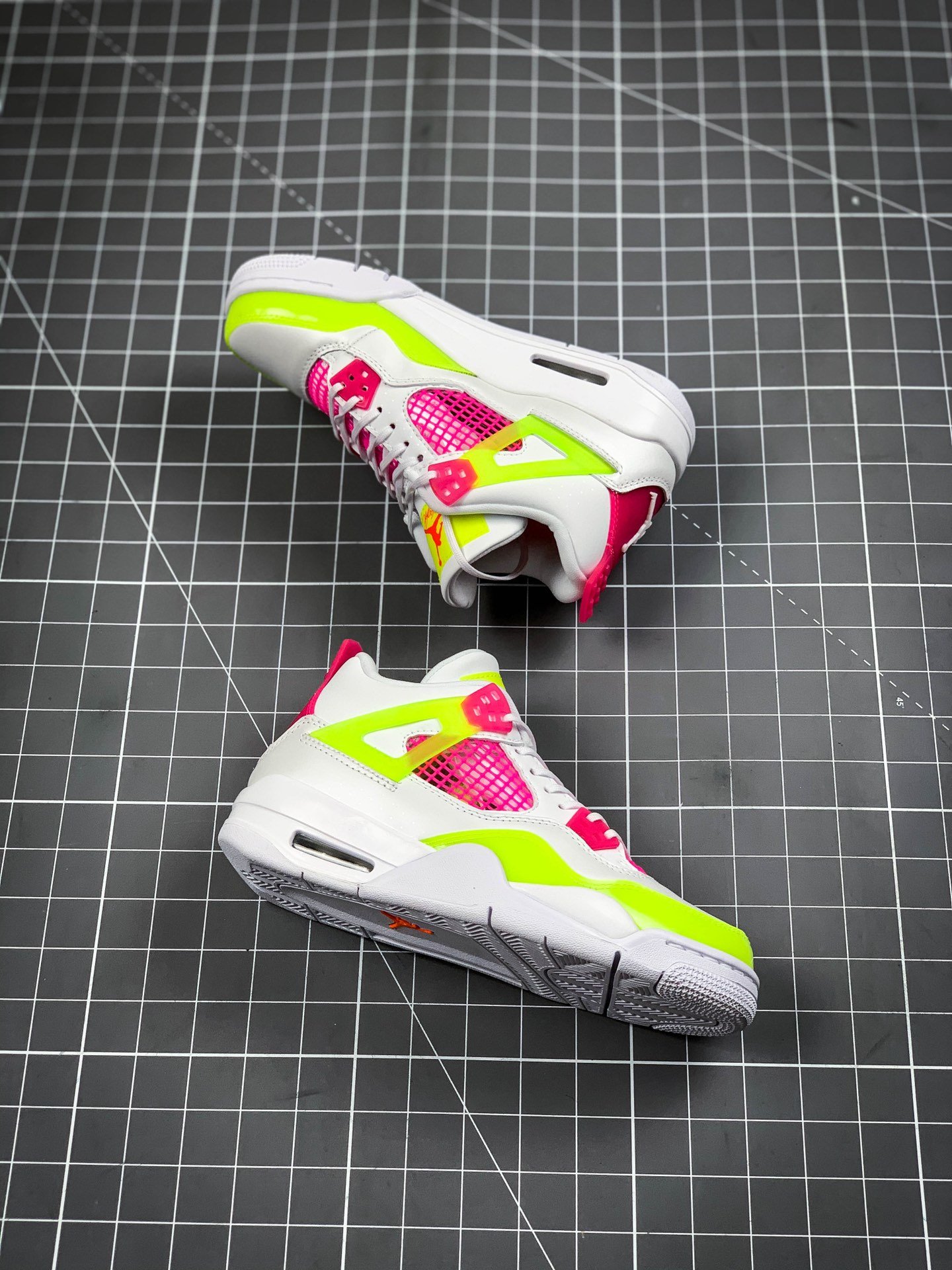 Air Jordan 4 Retro Gs White/Lemon Venom/Pink Blast 11