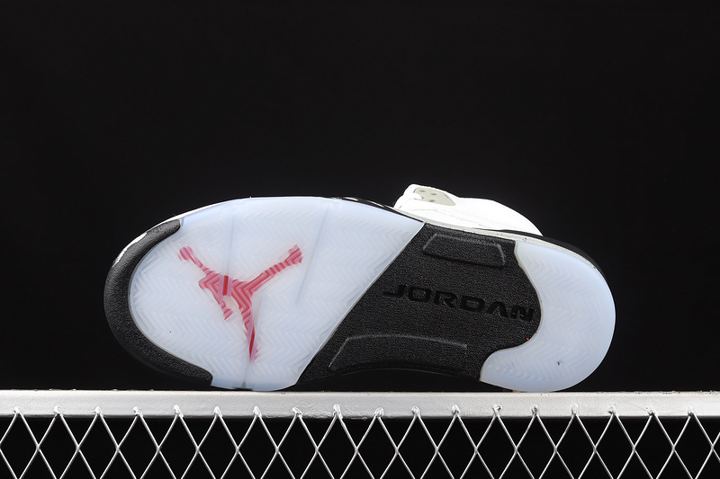 Air Jordan 5 Retro White Cement White/University Red-Black-Metallic Silver 23