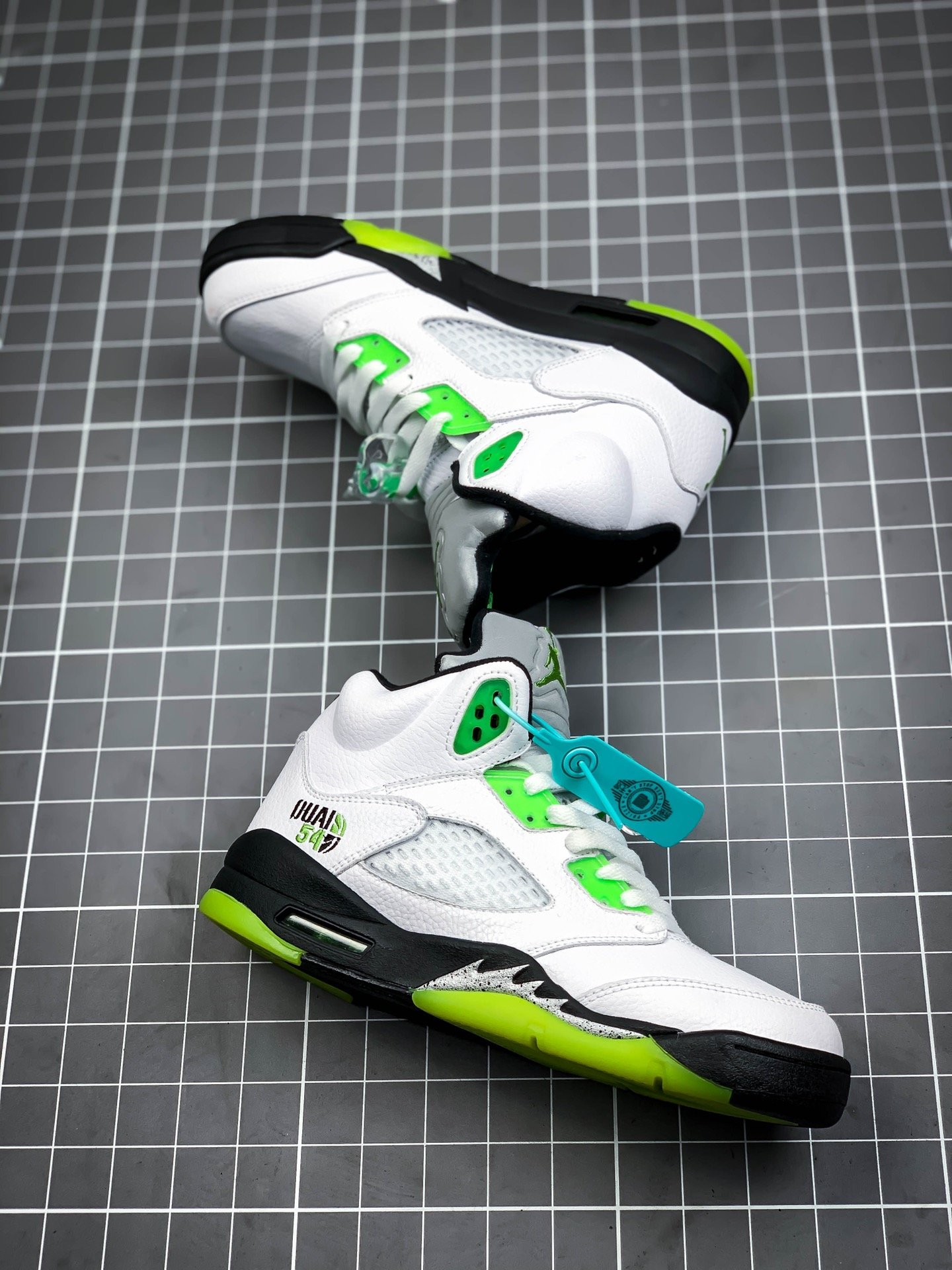 Air Jordan 5 Retro Quai 54 White/Black-Metallic Silver-Radiant Green 5