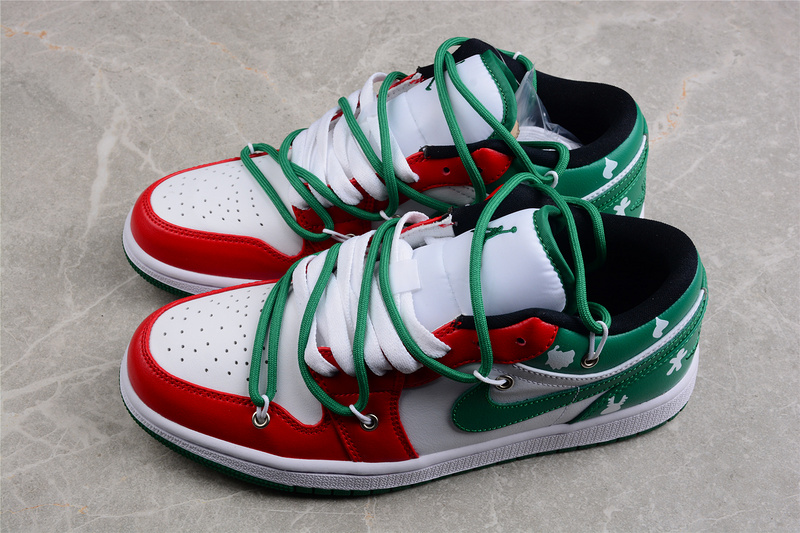 Air Jordan 1 Low Christmas White/Lucky Green/Red 19