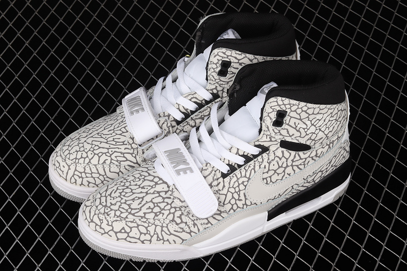 Jordan Legacy 312 Flip White/White-Black 11