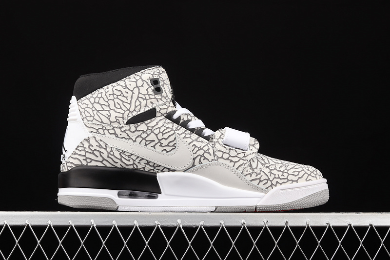 Jordan Legacy 312 Flip White/White-Black 19