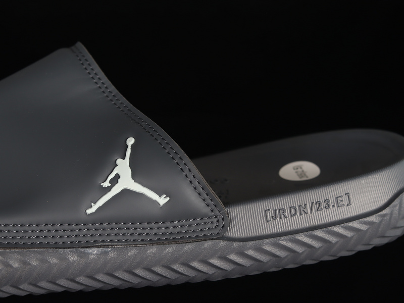 Air Jordan Play Slide Cool Grey/Photon Dust/Aviator Grey/Iron Grey 19