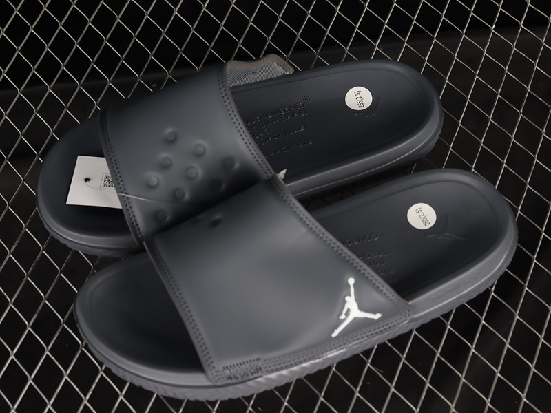 Air Jordan Play Slide Cool Grey/Photon Dust/Aviator Grey/Iron Grey 25