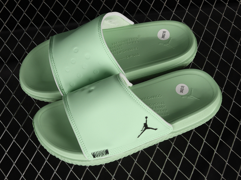 Air Jordan Play Slide Seafoam/Photon Dust/Black 21