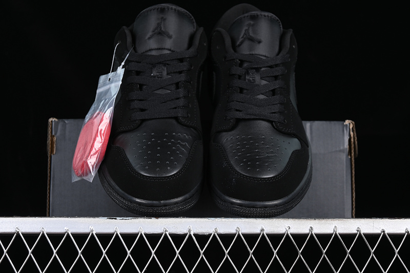 Air Jordan 1 Low Og All Black Black 23