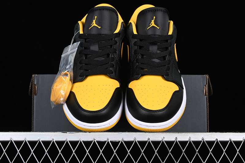 Air Jordan 1 Low Og Yellow Ochre/Black 7