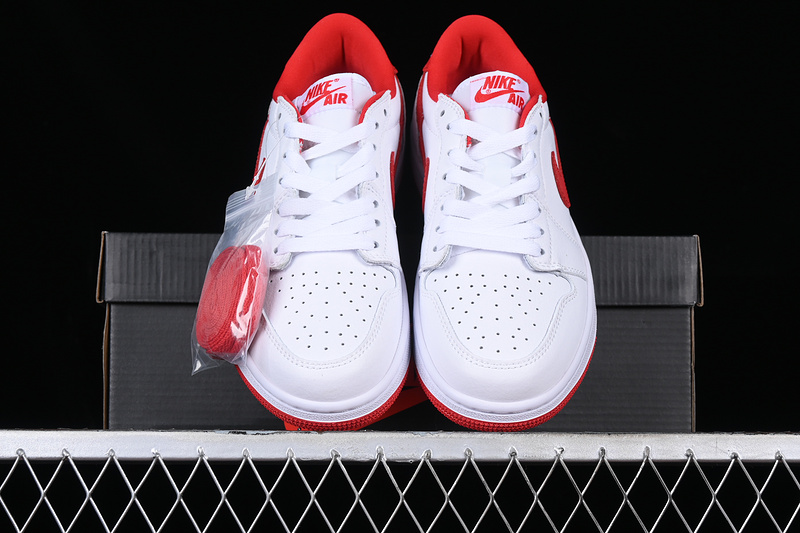 Air Jordan 1 Low White/Red 25