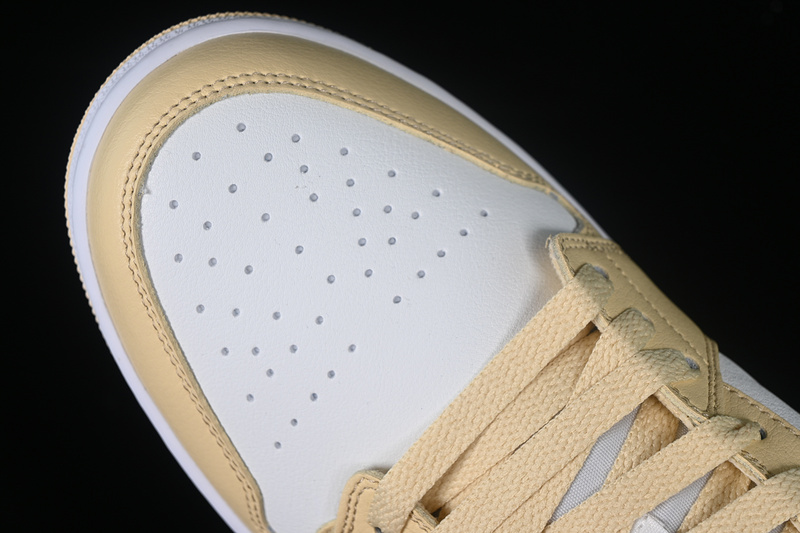 Wmns Air Jordan 1 Low Team Gold/White 29