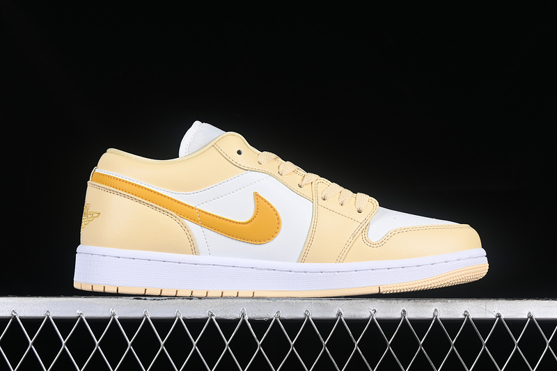 Wmns Air Jordan 1 Low Team Gold/White 31