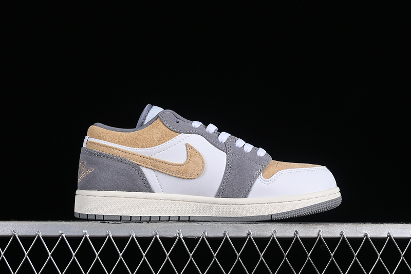 Air Jordan 1 Low Grey/Brown/White 31