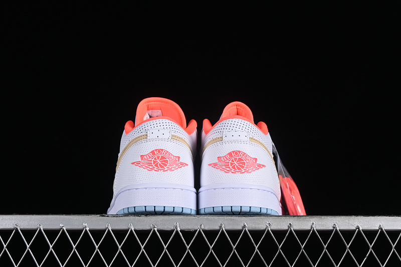 Air Jordan 1 Low Se White/Flash Crimson/Psychic Blue/Sesame 29