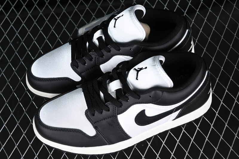 Air Jordan 1 Low Vintage Panda White/Black 5