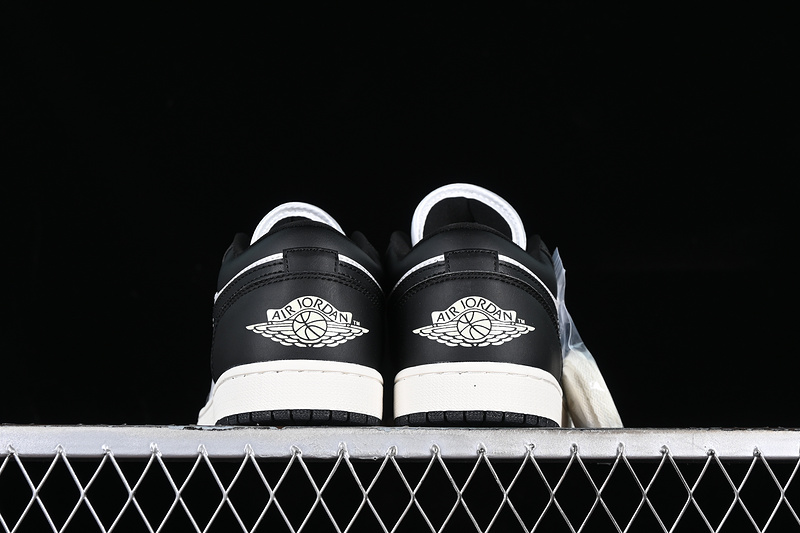 Air Jordan 1 Low Vintage Panda White/Black 19