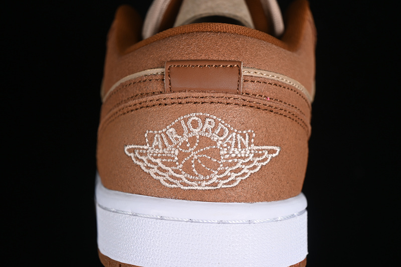 Air Jordan 1 Low Se Legend Medium Brown/Sail/Legend Coffee 7