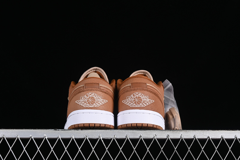 Air Jordan 1 Low Se Legend Medium Brown/Sail/Legend Coffee 15