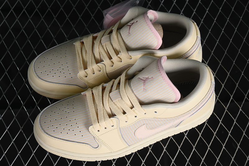 Air Jordan 1 Low Khaki/Pink 23