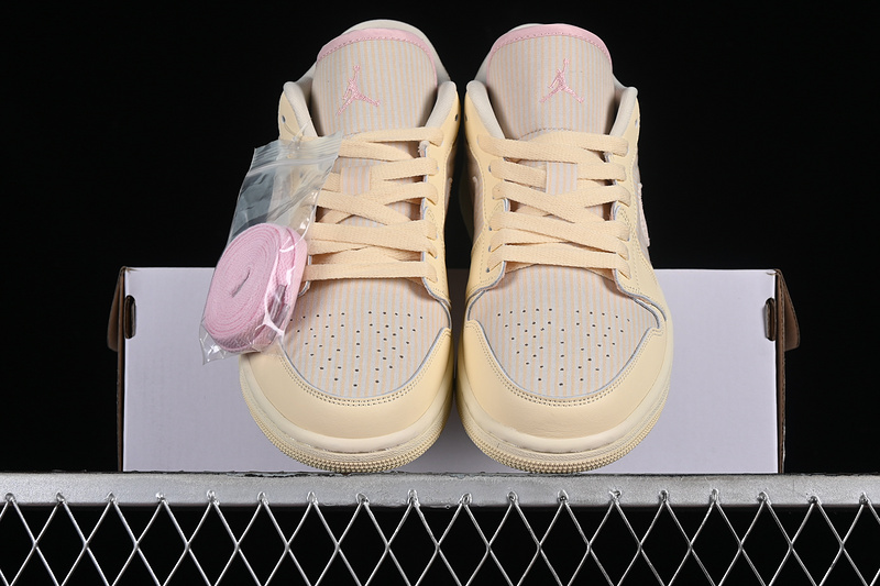 Air Jordan 1 Low Khaki/Pink 31