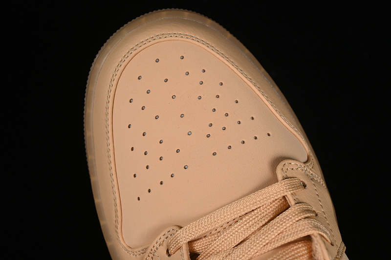 Air Jordan 1 Low Pale Vanilla/Sand 7