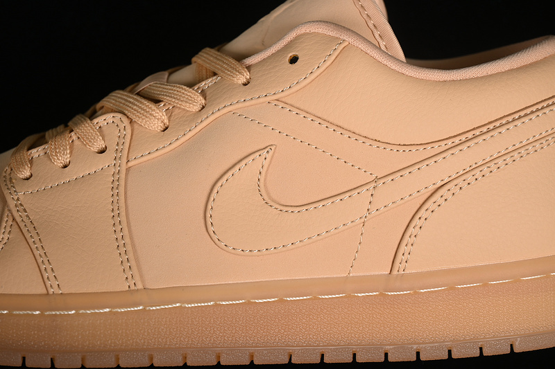 Air Jordan 1 Low Pale Vanilla/Sand 29