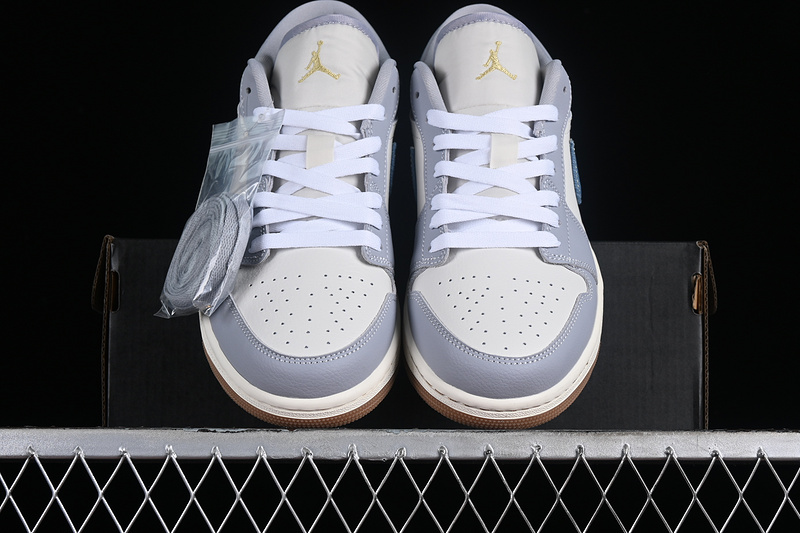 Air Jordan 1 Low Phantom/Coconut Milk/Amber Brown/Light Armory Blue 15