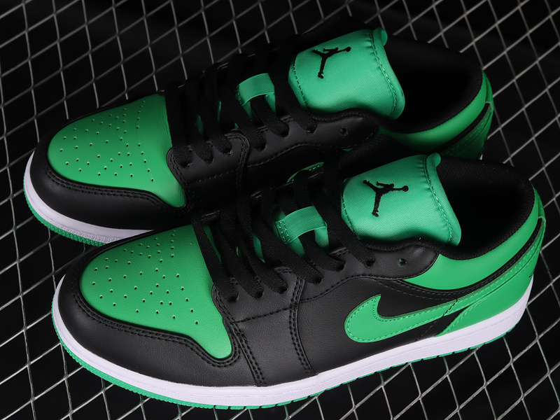 Air Jordan 1 Low Black/Black-Lucky Green-White 17