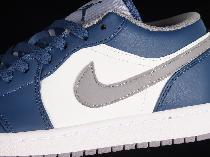 Air Jordan 1 Low True Blue/Cement Grey-White 23