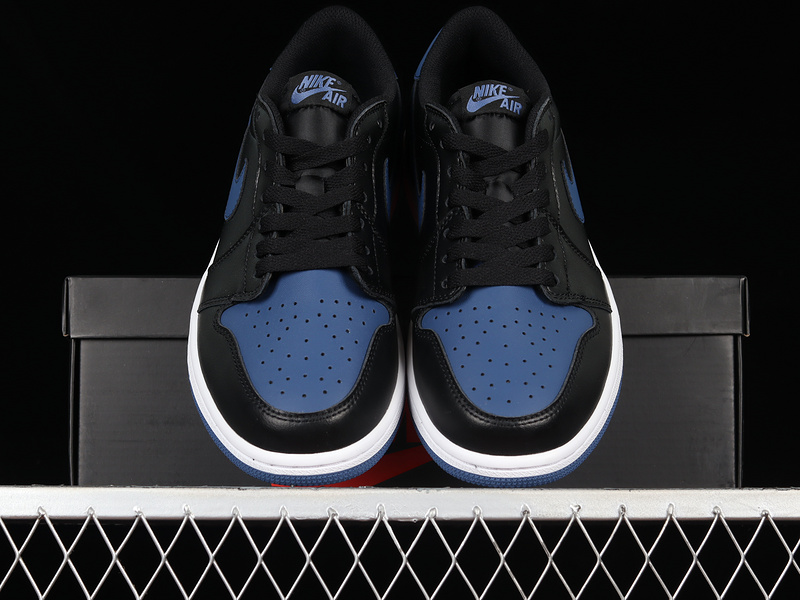 Air Jordan 1 Retro Low Og Black/Mystic Navy/White 23