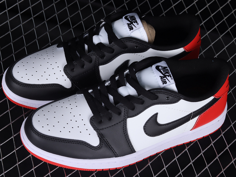 Air Jordan 1 Low Og Black Toe White/Black-Varsity Red 25