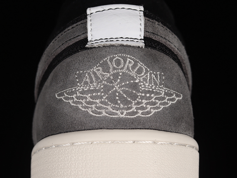 Air Jordan 1 Low Se Craft Inside Out Black/Cement Grey/Light Graphite 13