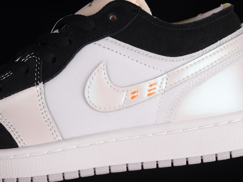 Air Jordan 1 Low Pearl White/Black/White 5