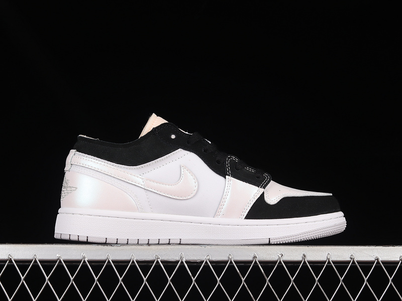 Air Jordan 1 Low Pearl White/Black/White 17