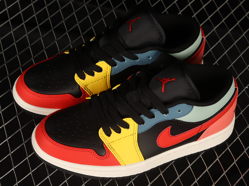 Air Jordan 1 Low Se Black/Taxi/French Blue/Fire Red 29