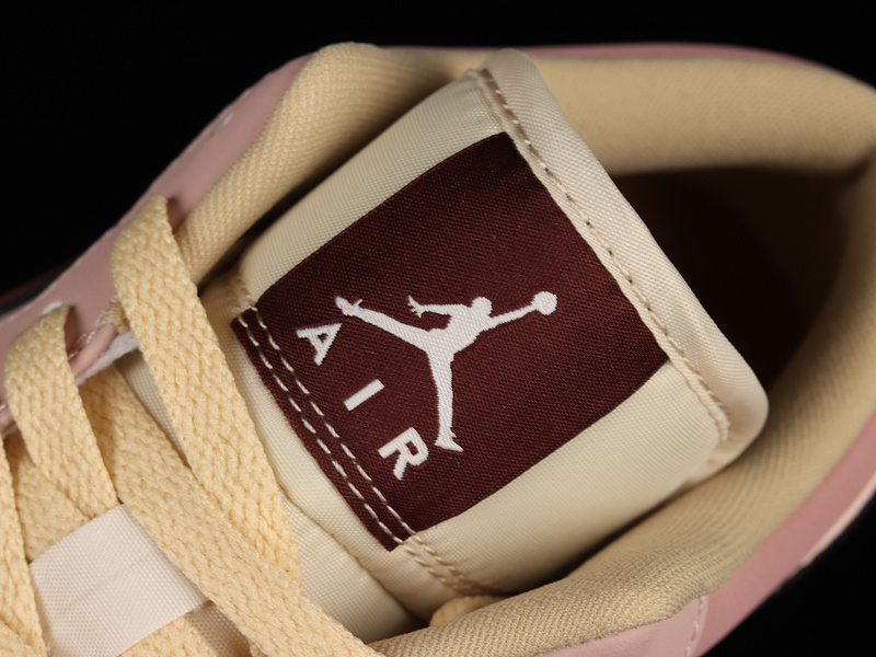 Air Jordan 1 Low Light Pink/White/Khaki 19