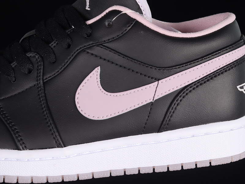 Air Jordan 1 Low Se Black/Iced Lilac/White 25