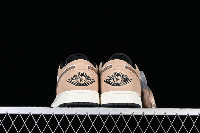 Air Jordan 1 Low Aj1 White/Brown/Black 21