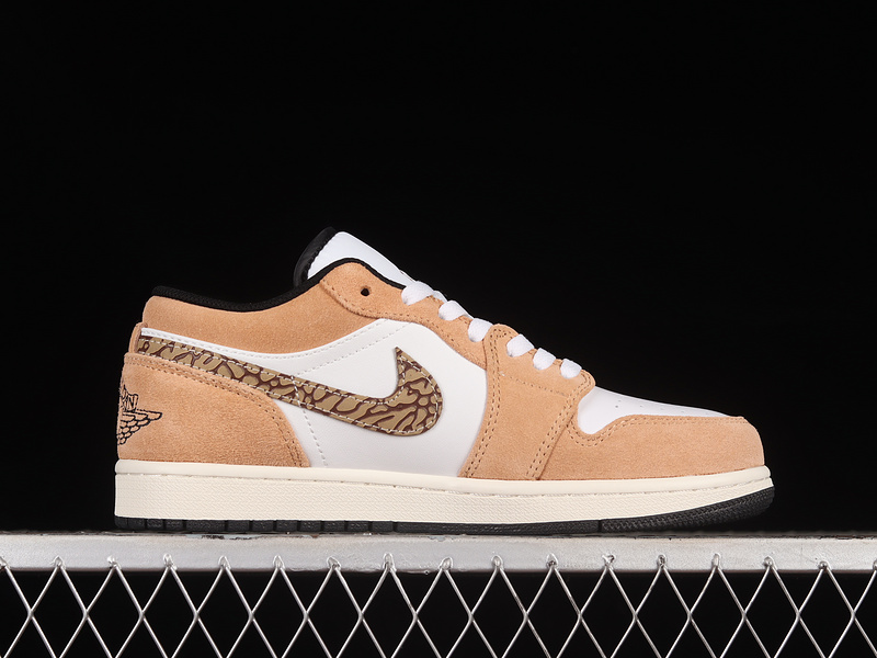 Air Jordan 1 Low White/Brownelephant 19