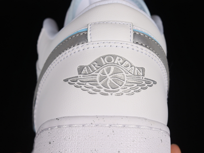 Air Jordan 1 Low Dare To Fly White/White/Light Grey 27